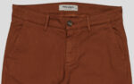 PANTALON CHINO POCHES ITALIENNES AVEC PINCES DEVANT – Image 3
