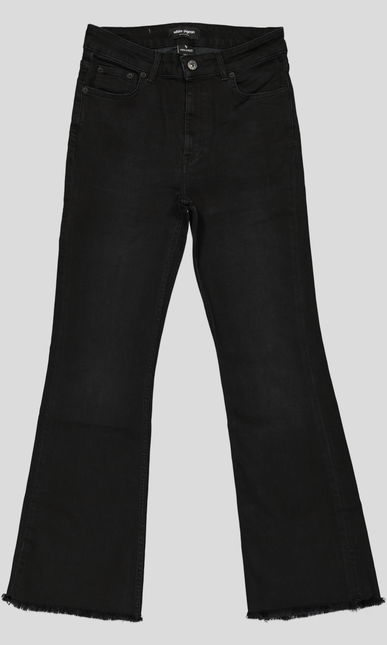 PANTALON JEANS FLARE FIT