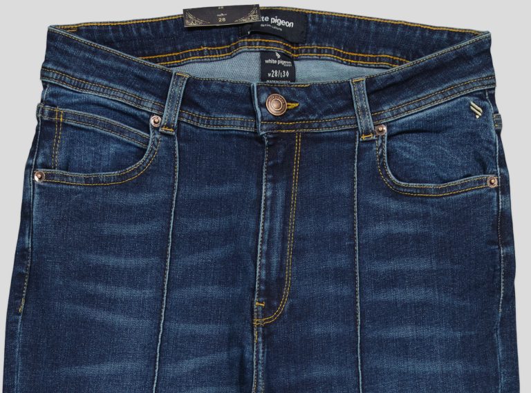 Jean femme taille haute coupe bootcut