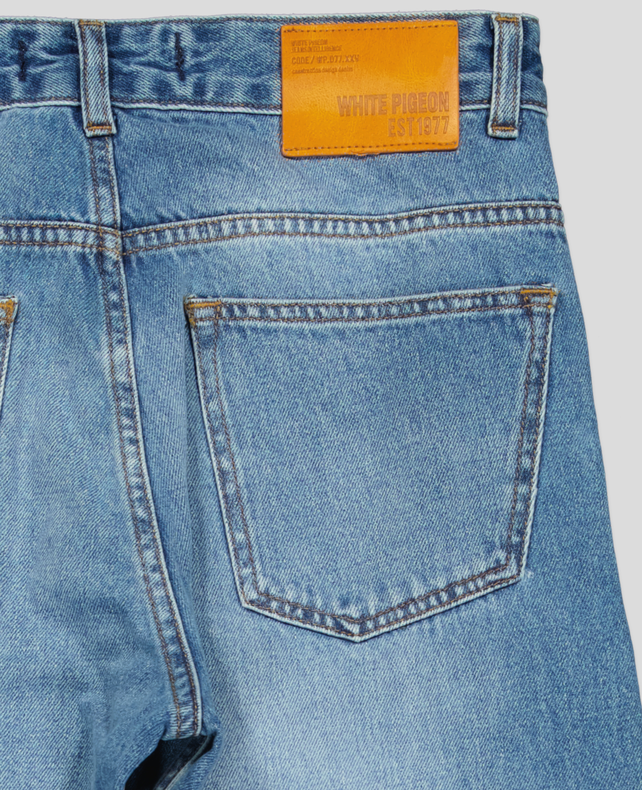 5 Jean homme regular fit en denim 100% coton – Image 4