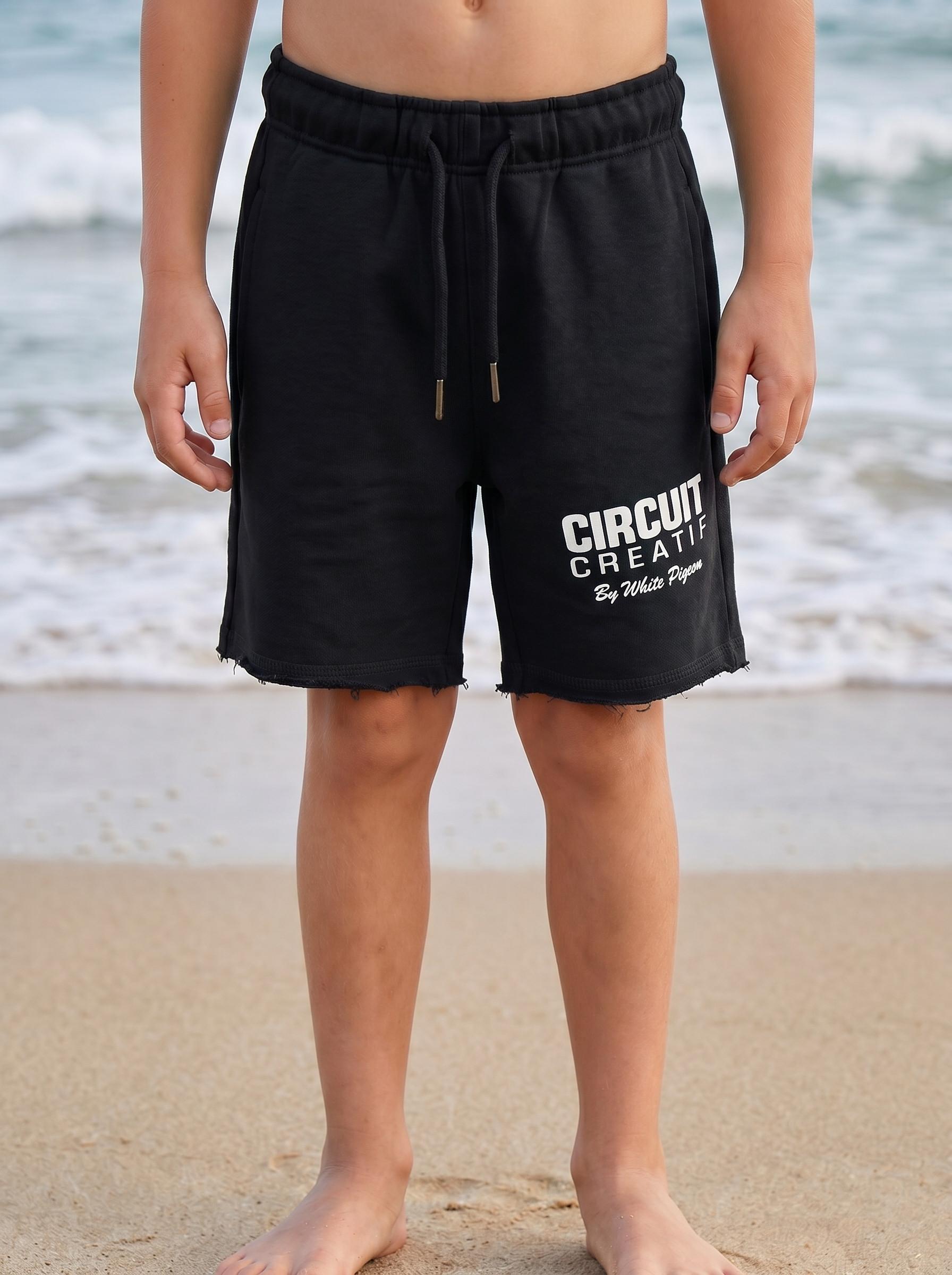 Replace_the_teal_shorts_on_202606171436 SHORT GARCON 100% COTON – Image 5