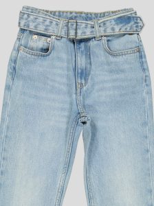Jean taille haute délavé avec ceinture
