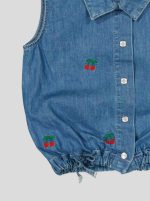 Chemise sans manches en jean brodée cerises – Image 10