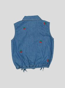 Chemise sans manches en jean brodée cerises