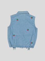 Chemise sans manches en jean brodée cerises – Image 5