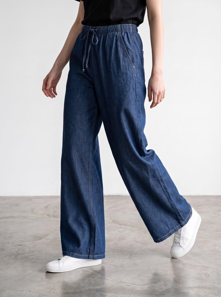 Pantalon Femme Large en Denim Léger – Taille Élastiquée & Cordon